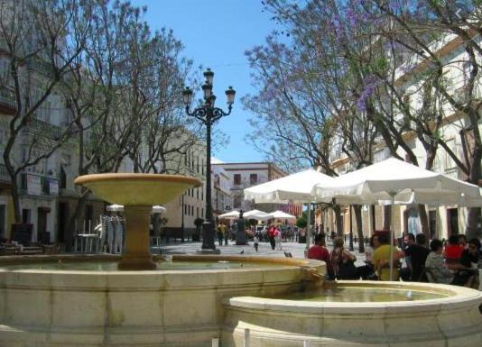 Bonito Apartamento Junto Al Gran Teatro Falla Cádiz Exterior foto